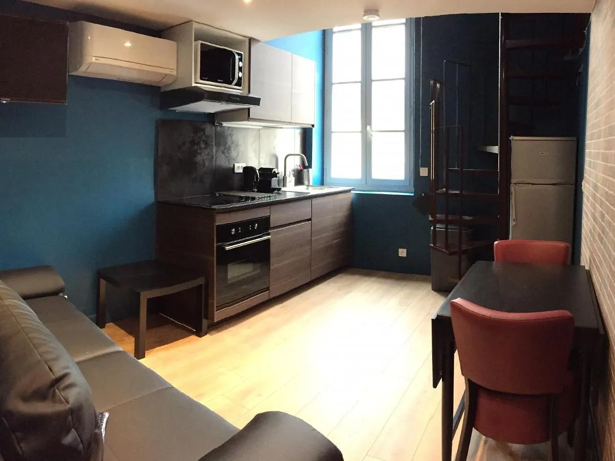Apartament Appartements Nice Centre Carre D'Or